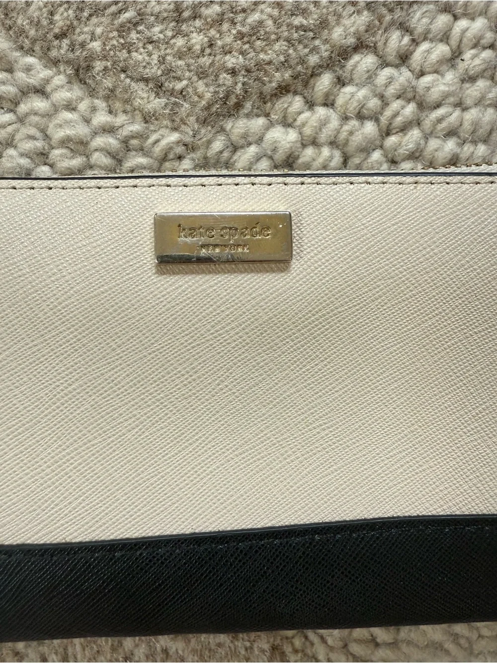 kate spade Two-Tone Zip Around Wallet - Cream and Black